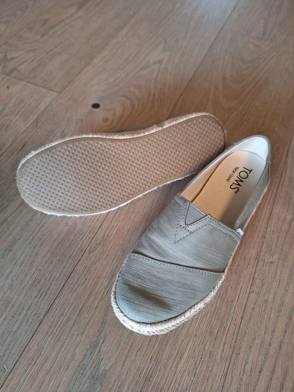 Toms Scarpe da donna: Schuh TOMS 37 Damen – Nuovo (secondo la descrizione) da Weesen venduto da avs07