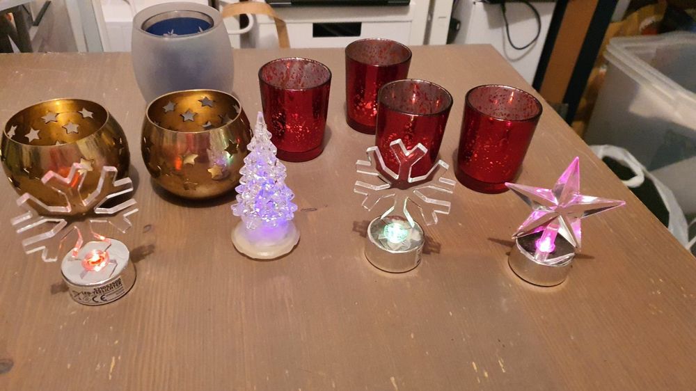 Weihnachtsdekoration Teelichter und beleuchtete Figuren Kaufen auf