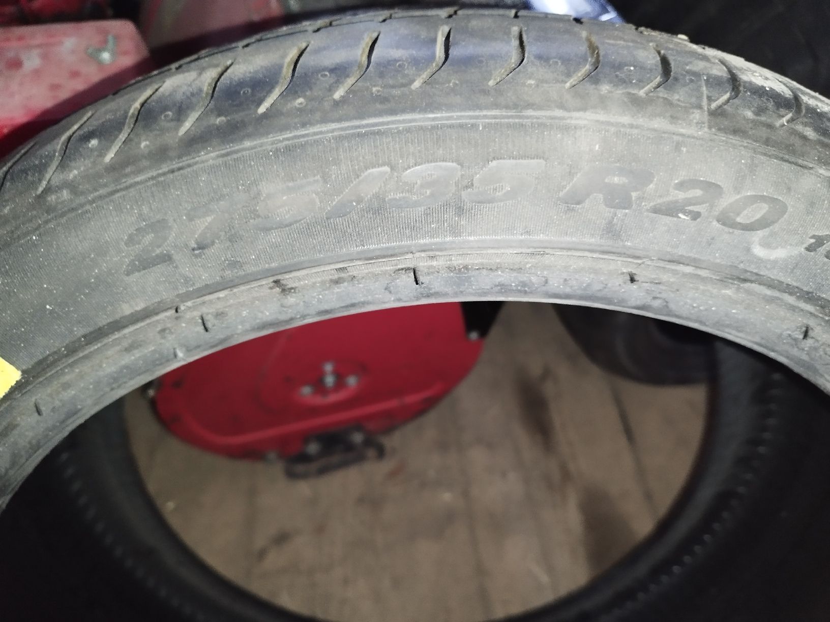 Pneus & Roues: 2 pneus Pirelli 275/35-20 – D'occasion à asuel par bressaucourt 1