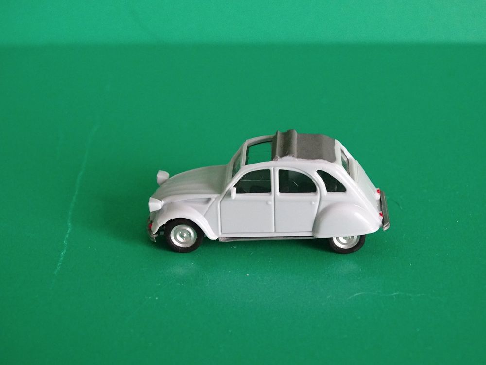 Modèle Réduit Citroën 2CV6 Herpa - échelle 1:87, Rouge Et Beige, Neuf
