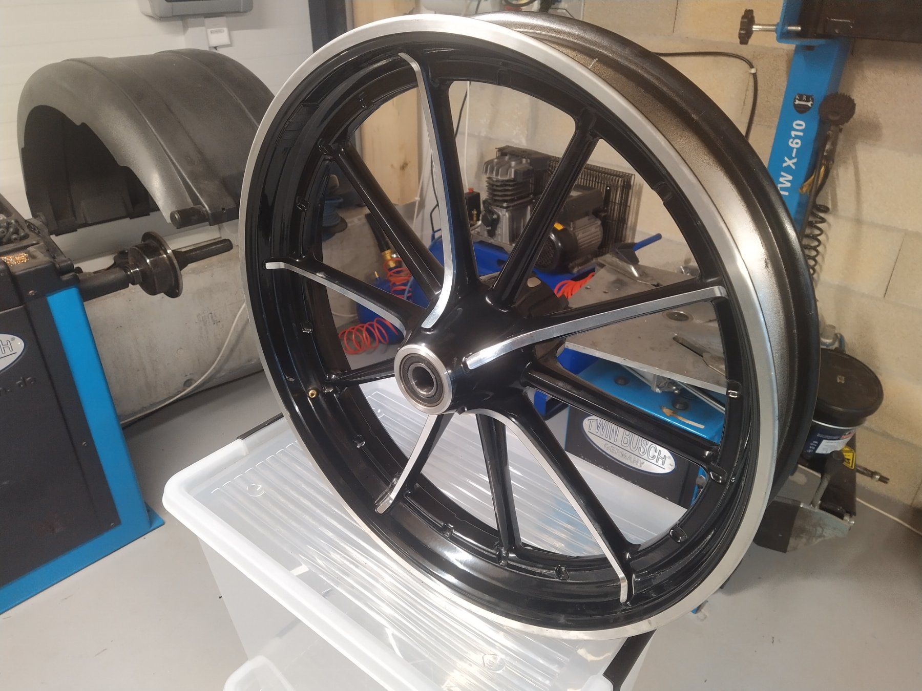 Cerchioni: Jantes Harley – Usato da Mont-sur-Rolle venduto da moyodanat 4