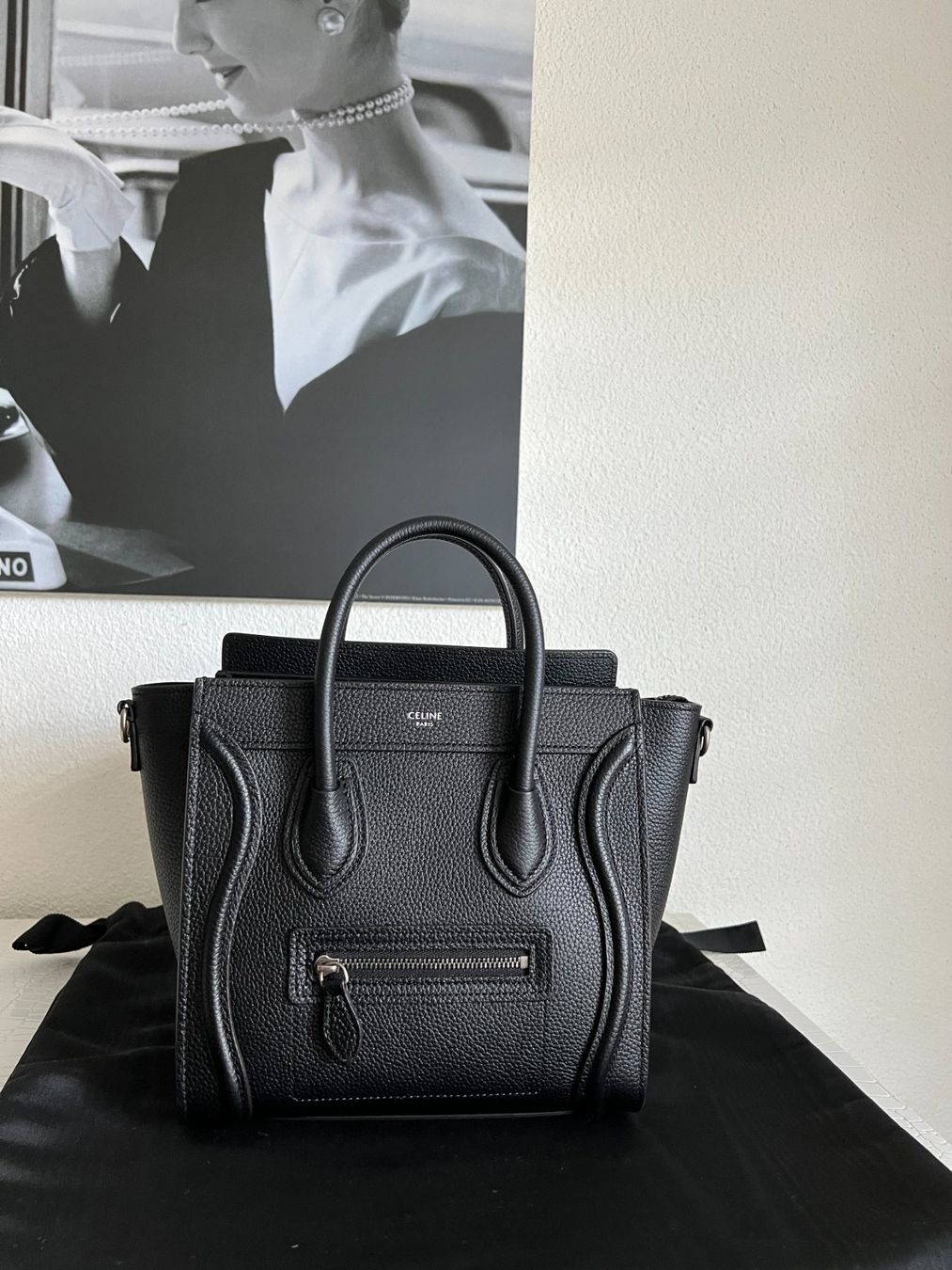 Celine Borse da donna: Céline Luggage Tote Nano schwarz – Usato da Winterthur venduto da Raschida79