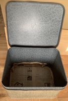 Alte Aufbewahrungsbox für Uniformen