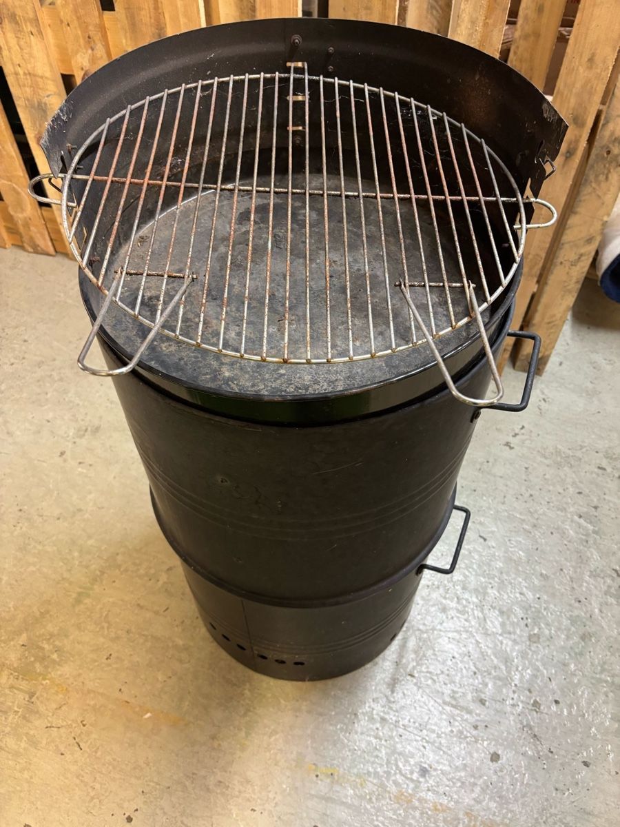 Griglie: Grilltonne Multifunktion Holzkohlengrill – Usato da Zug venduto da Biki72 4