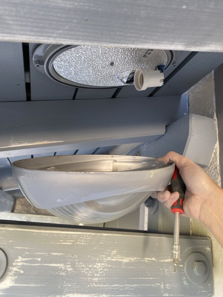 Lampadari & plafoniere: Aussenleuchte Deckenleuchte IP55 / 75W / 230VAC – Usato da Riedt b. Erlen venduto da Darksilver 1