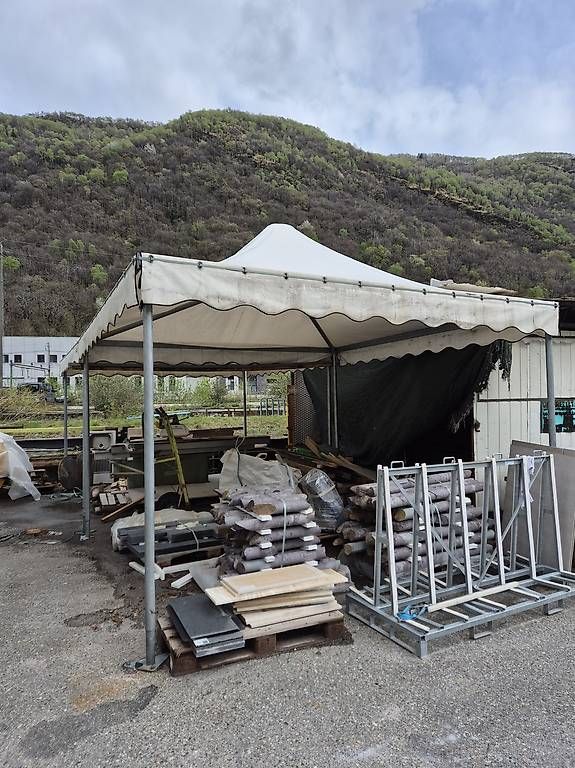 Tutti gli attrezzi: Vendo 3 gazebi professionali usati – Usato da Rivera venduto da GenerelliSA