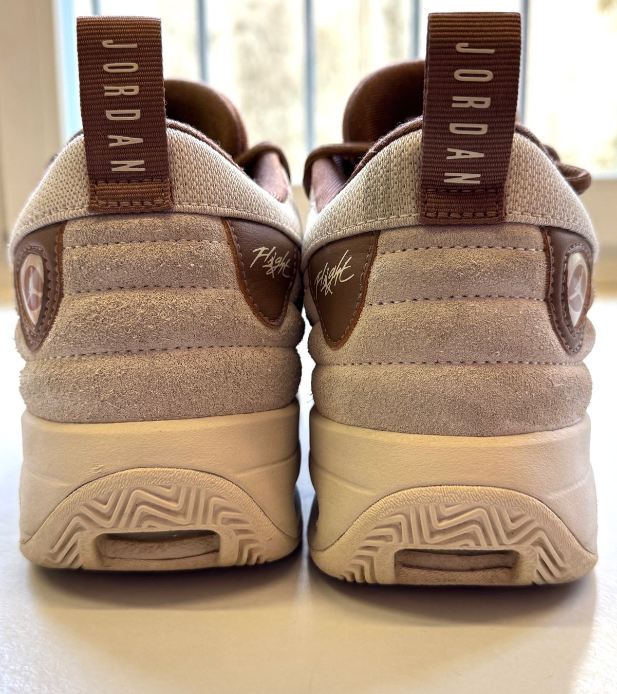 Jordan Scarpe da donna: Top Jordan Flight Sneakers Gr. 39 – Usato da Burgdorf venduto da ssv_9t9f 1
