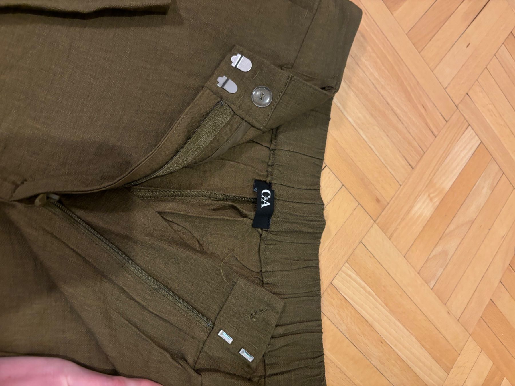 Hosen: Kaki large trousers M – Neu und originalverpackt aus Genève von chl_zc89 2