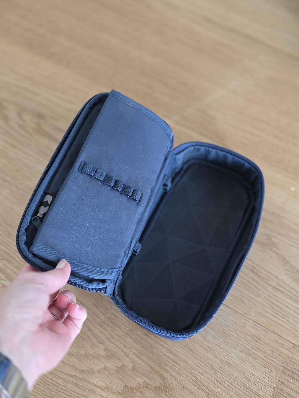 Satch Borse & Zaini: Satch Schul-Rucksack mit Turnsack und Etui – Usato da Oberhasli venduto da Fabilan 4