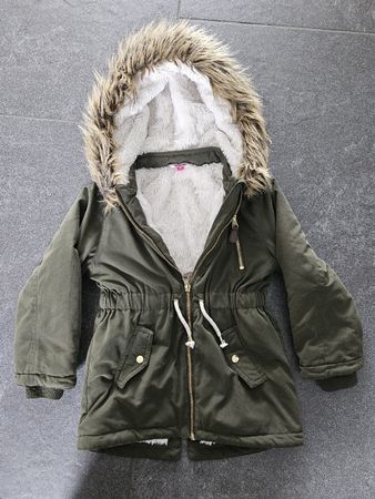 Winterjacke Grösse 104