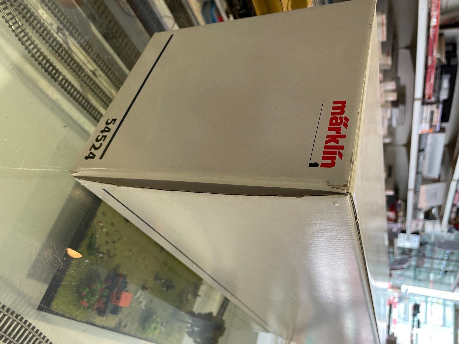 Märklin Modellini di ferrovie: Märklin 1 Schlepptenderlok mit camera – Nuovo (secondo la descrizione) da Chiasso venduto da Carrara-Modellismo 4