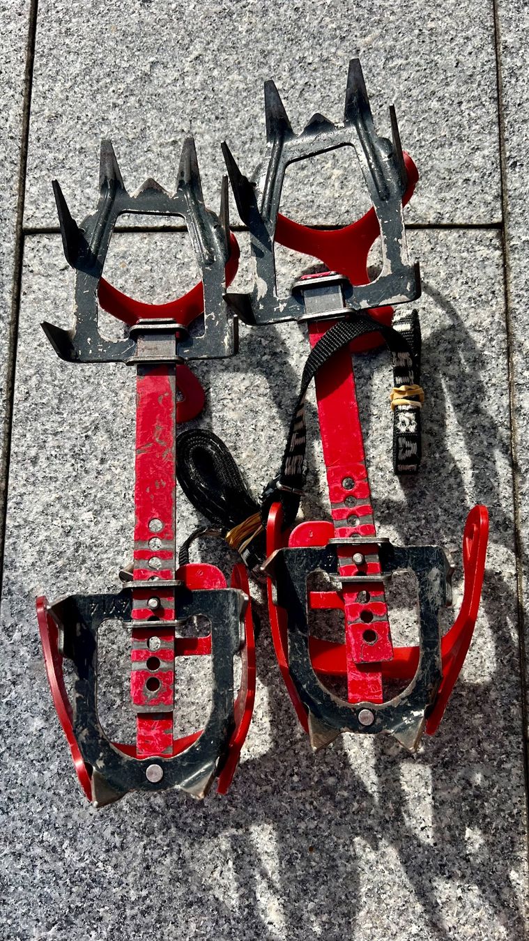 Altro in Alpinismo & Escursioni: Stubai Steigeisen verstellbar – Usato da Laupen ZH venduto da Zkb1 3