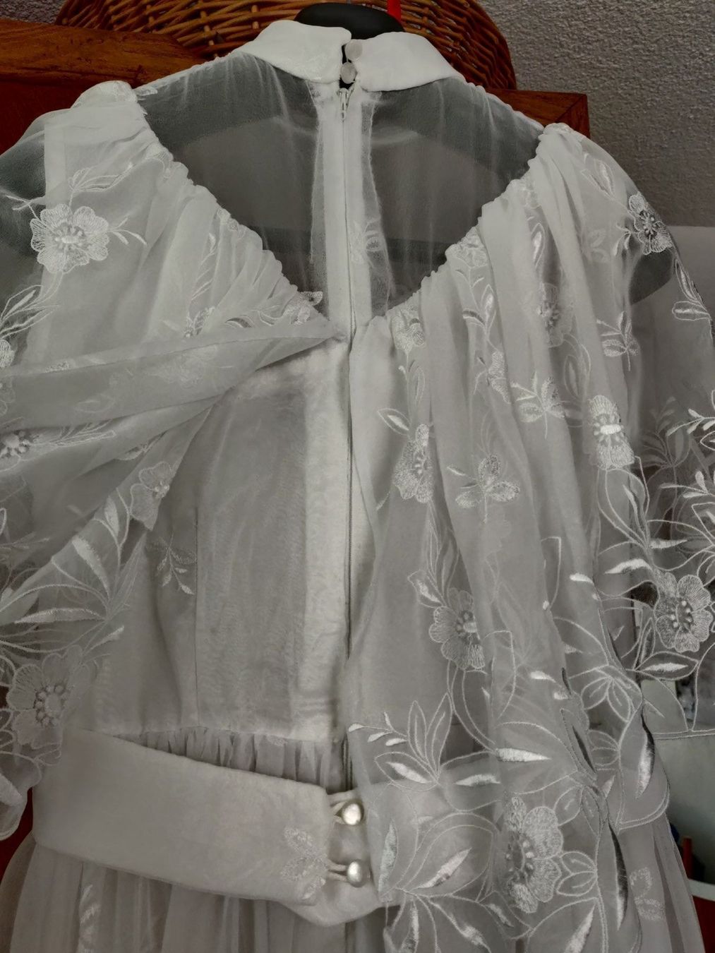 Vestiti: Hochzeitskleid Vintage – Usato da Schwyz venduto da Francesca54 4