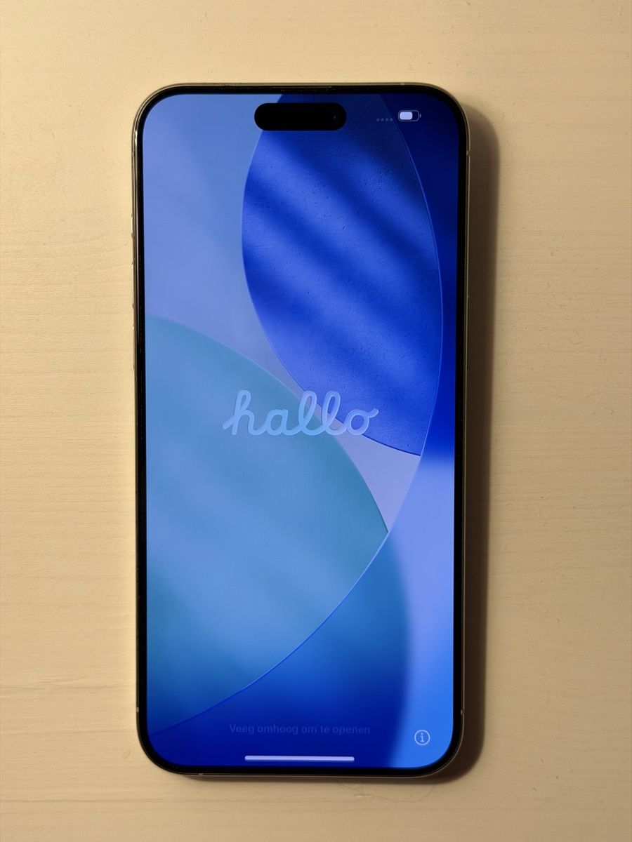 Apple Telefoni cellulari / Smartphones: iPhone 15 Pro Max – Nuovo (secondo la descrizione) da Baar venduto da Yasadi
