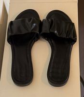 Sandales plates noires parfaites pour l'été taille 40
