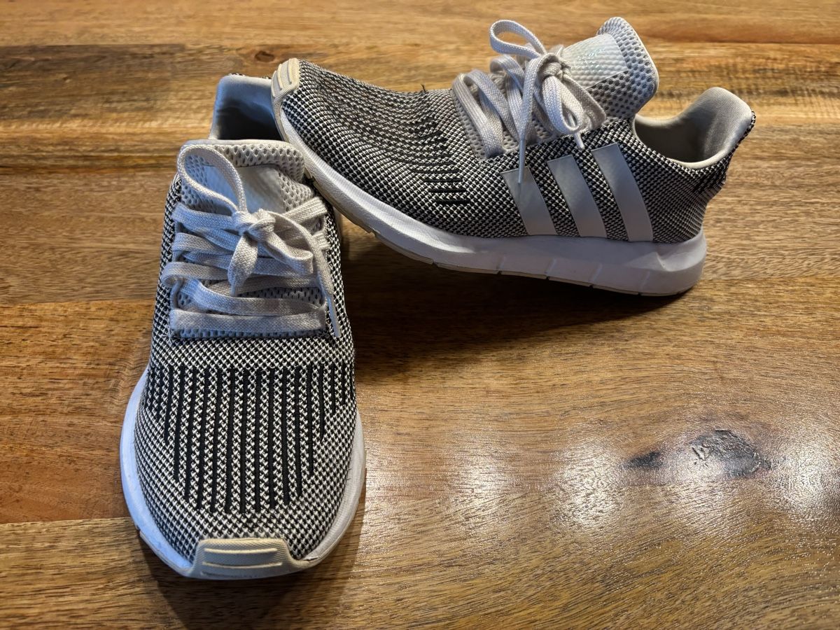 Adidas Scarpe da uomo: Adidas Swift Run Sneaker Gr.40 – Usato da Oberdorf SO venduto da sa-na