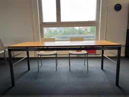 Tisch 180 x 80 / H=77cm Untergestell Metall