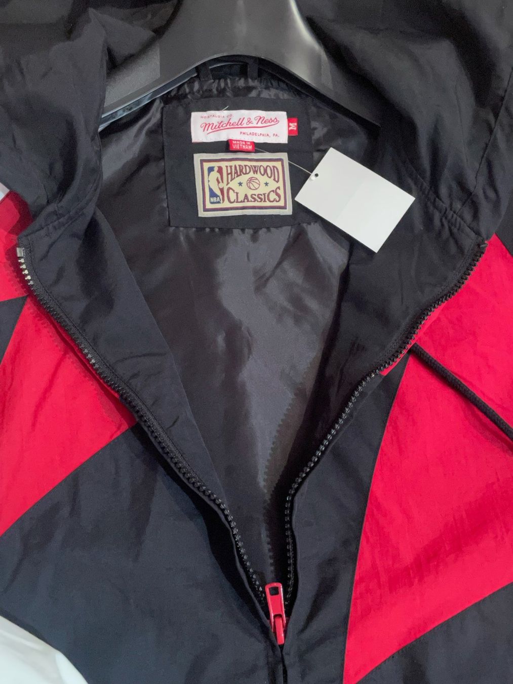 Mitchell & Ness Jacken: MITCHELL & NESS CHICAGO BULLS WINDBREAKER JACKET SZ: M – Gebraucht aus Cortaillod von Stay_Alive_vintage 6