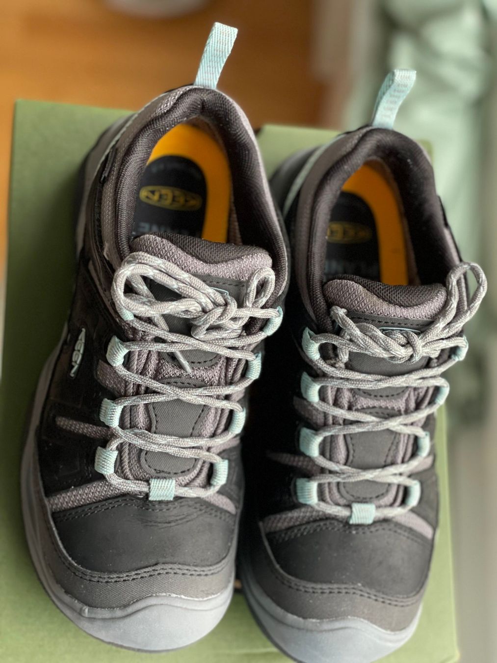 Keen Scarpe da donna: Keen Circadia Neu - Originalverpackung 37 – Nuovo e nell'imballaggio originale da Zürich venduto da dum_x5xn 3
