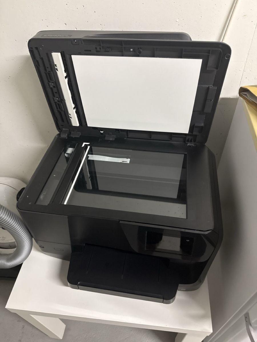 Drucker: HP OfficeJet Pro 8710 Drucker gebraucht – Neu (gemäss Beschreibung) aus Dübendorf von art_k5h9 2