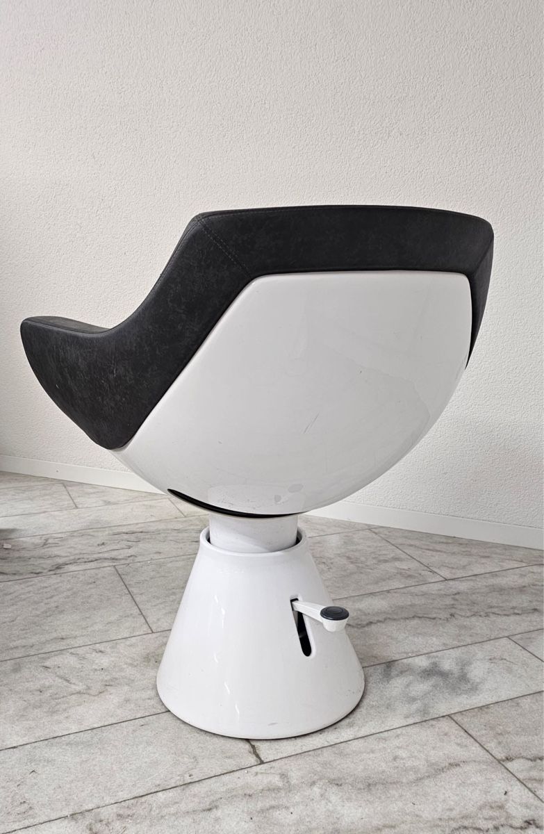 Sedie: Coiffeurstuhl Friseurstuhl Design – Usato da Fahrweid venduto da ber_hxd7 1