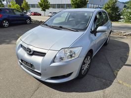 TOYOTA   AURIS  1.6i   MFK  2025