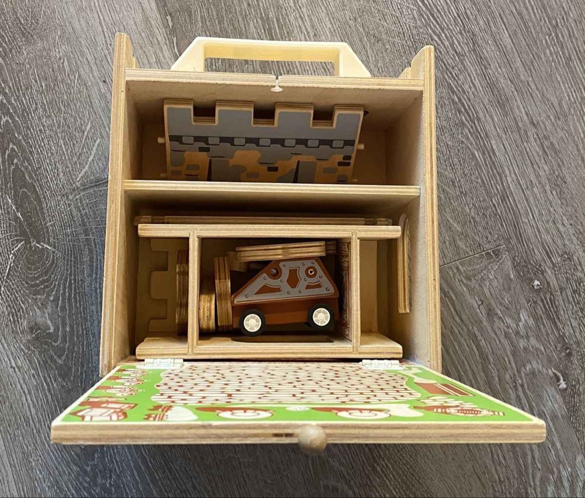 Jouets: Boxset Castle INT4FILIA – D'occasion à Jegenstorf par Bahnhofshallenkiosk 4