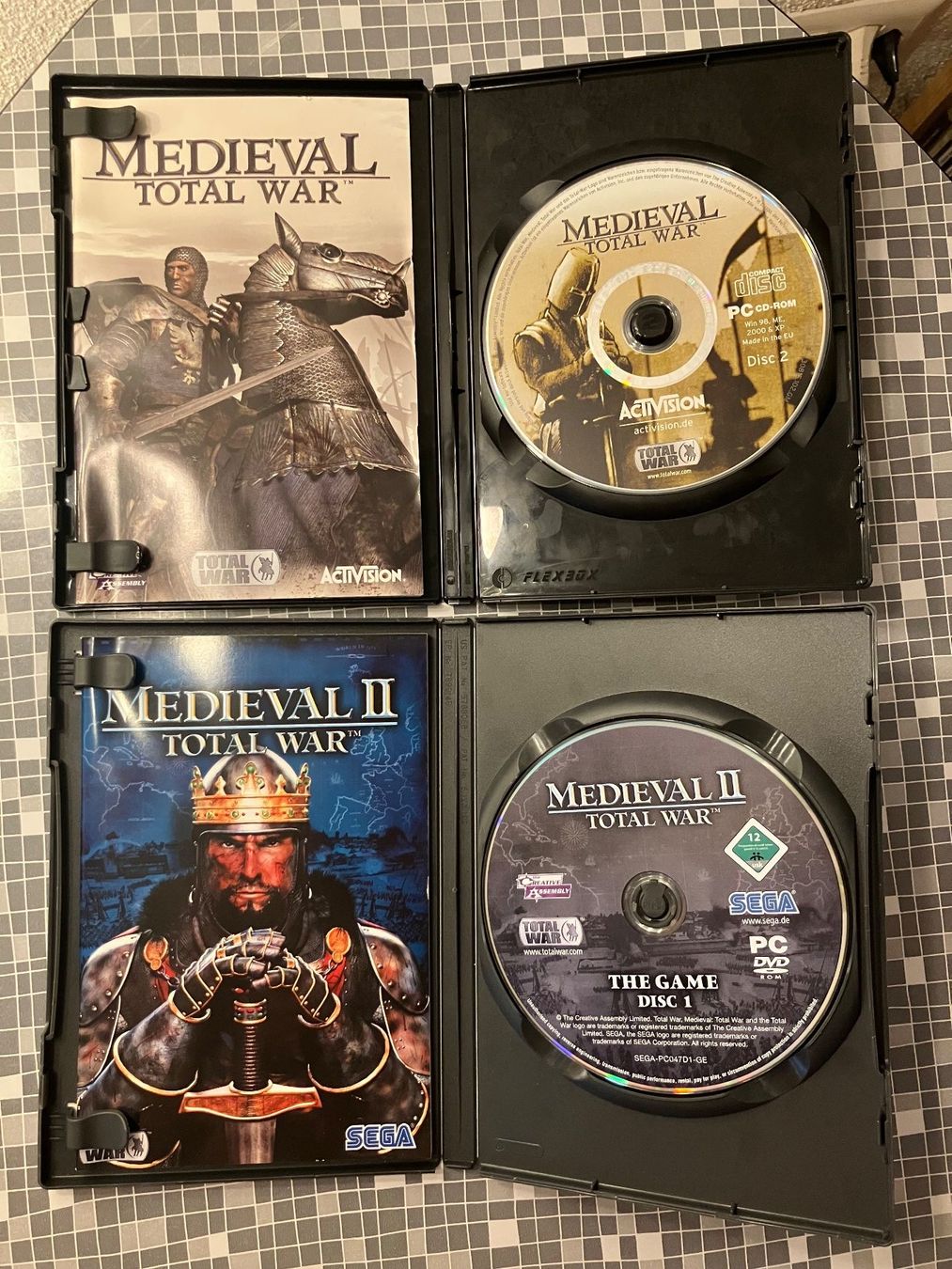 Jeux: Medieval 1 & 2: Total War - Set, PC (2002/2006, deutsch) – D'occasion à Winkel par Asdas87 2