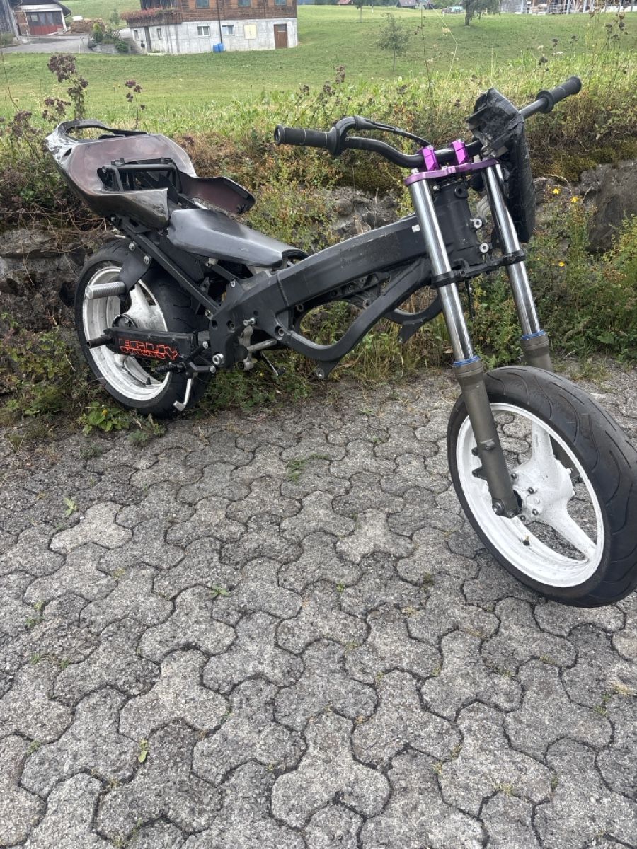 Honda Strasse: Honda CBR 600 – Defekt aus unterägeri von Nelo.92 3