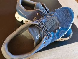 On Cloud Laufschuhe Herren Grösse 40.5 blau gebraucht