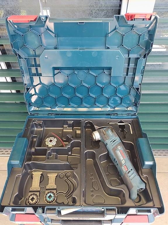 Tutte le macchine: Bosch Multischneider GOP 12V-28 – Usato da birr venduto da SwissBadger