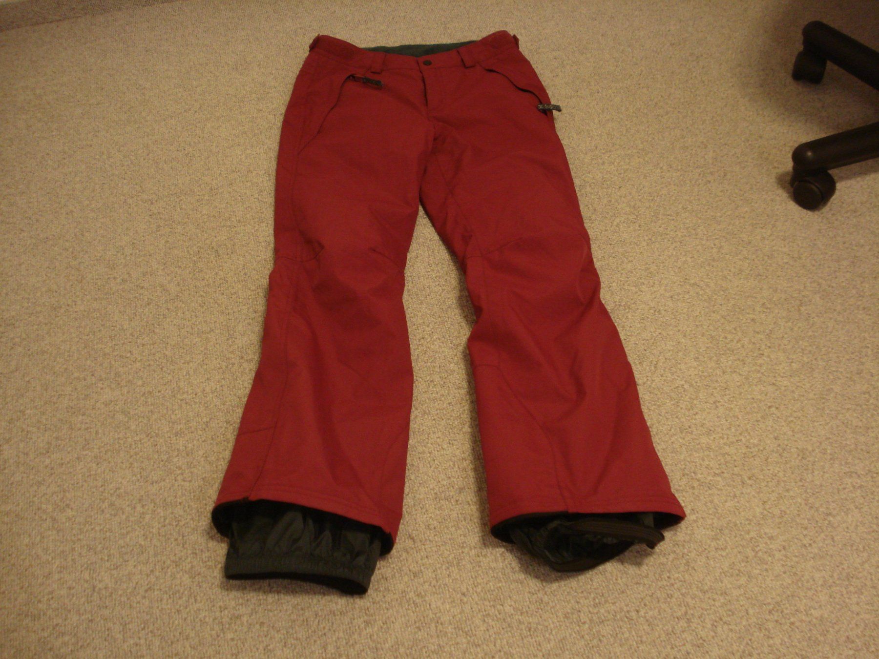 O'Neill Pantalons: bordeauxfarbene Skihose Gr. 164 – D'occasion à Au SG par beanpasa