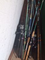 Fischerruten Sortiment mit Zubehörtruhe und Organizer