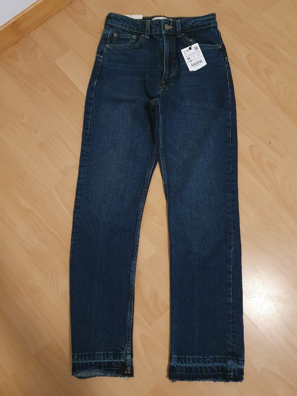 Zara Jeans: neue slim Jeans von Zara – Neu und originalverpackt aus St. Gallen von 1811123