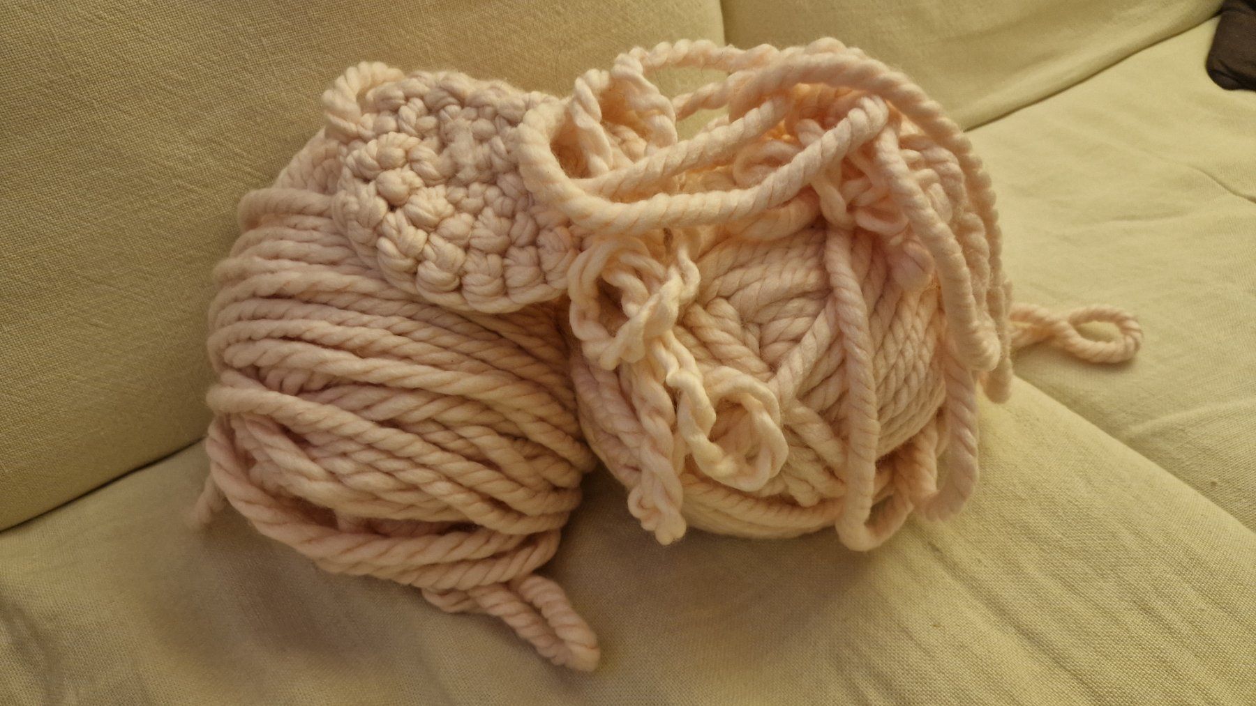 Lana: Wolle, 860g – Usato da Rütihof venduto da tweedy123