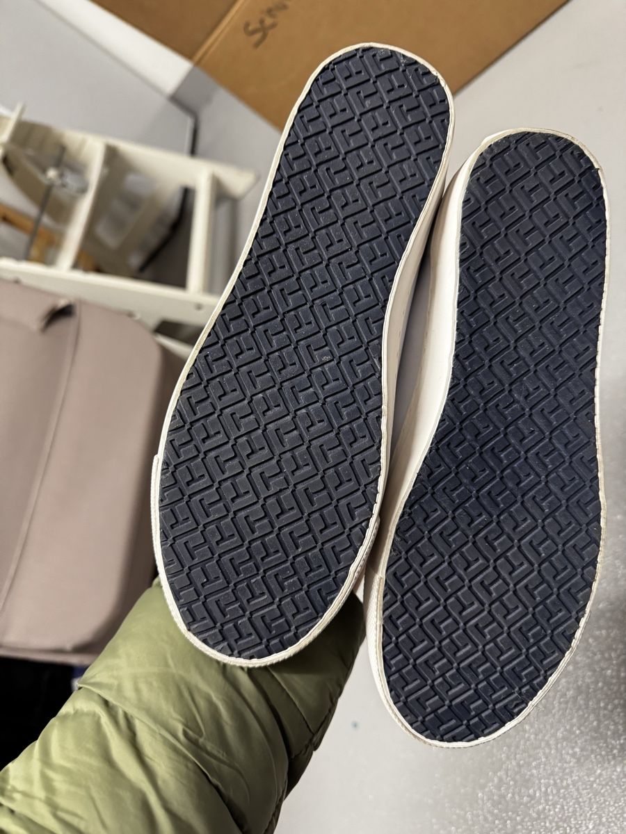 Tommy Hilfiger Scarpe da donna: Tommy Hilfiger Damenschuhe Sneaker, Grösse 39 – Usato da Wiesendangen venduto da Aleksad 1