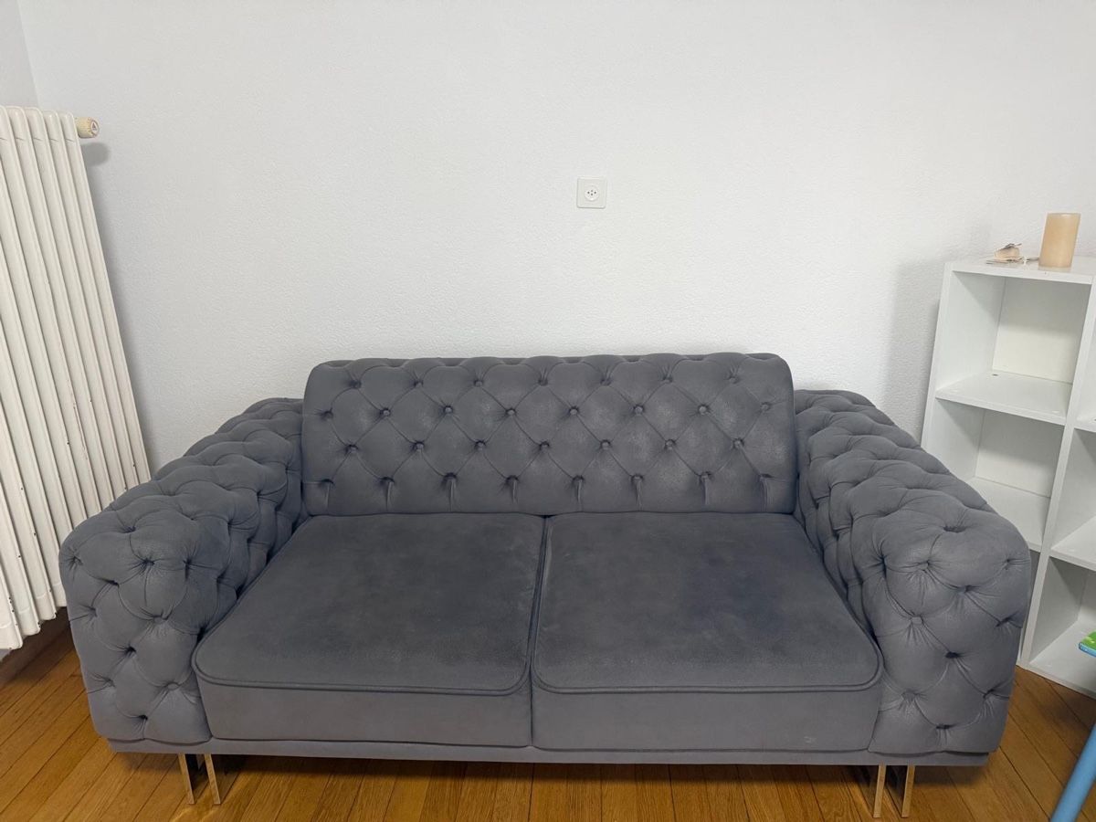Chesterfield Divani: Komplette Haushaltsausstattung – Usato da Dübendorf venduto da ANBLACK06 1