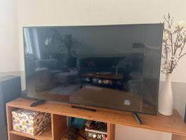 Samsung 55” Crystal UHD 4K Smart TV + Wandhalterung