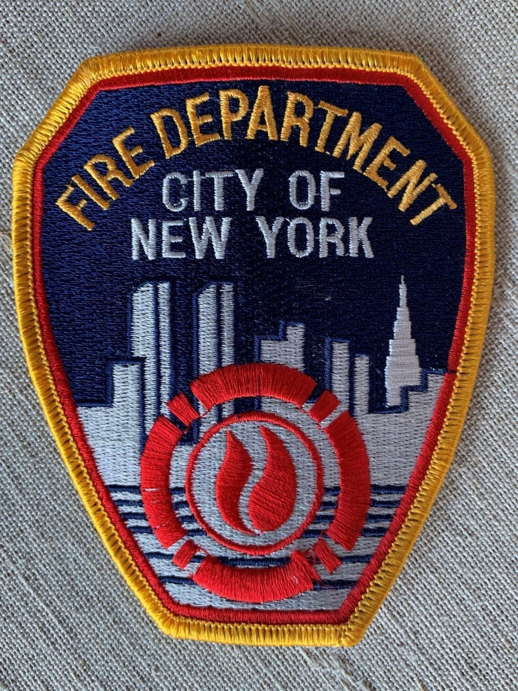 Placchette & Badge: Abzeichen Fire Department New York – Usato da Volketswil venduto da zwitsch33
