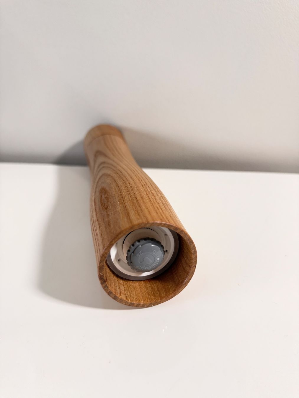 Appareils de cuisine: Pfeffermühle aus Ulme – Neuf avec emballage d'origine à Herisau par mikes69 1