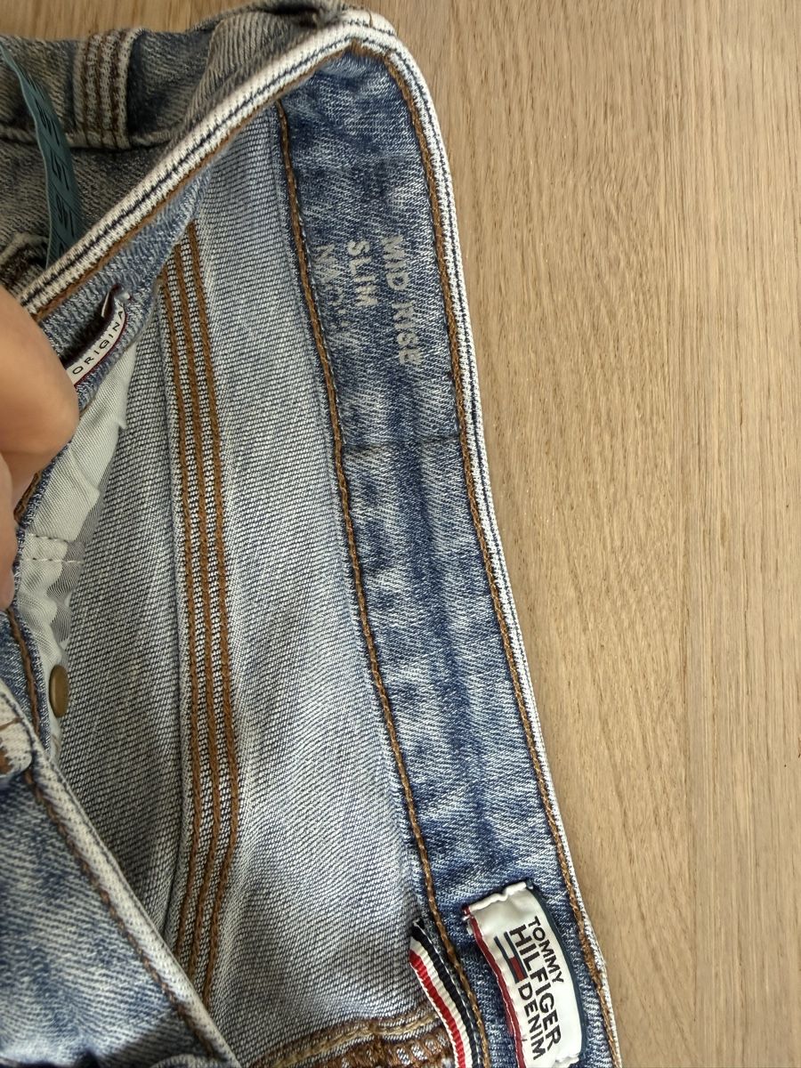 Tommy Hilfiger Jeans: Tommy Hilfiger Jeans, hellblau Gr. 30/30 – Usato da Rubigen venduto da Elmacino 2