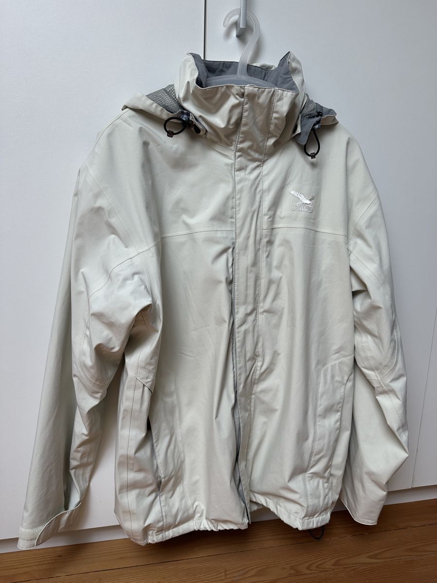 Salewa Giacche: Salewa Regenjacke Herren, Grösse M – Usato da Gelterkinden venduto da basilbaet.