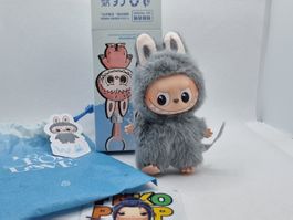 POP MART - Labubu (Monsters) Pin for Love V4 - Letter W