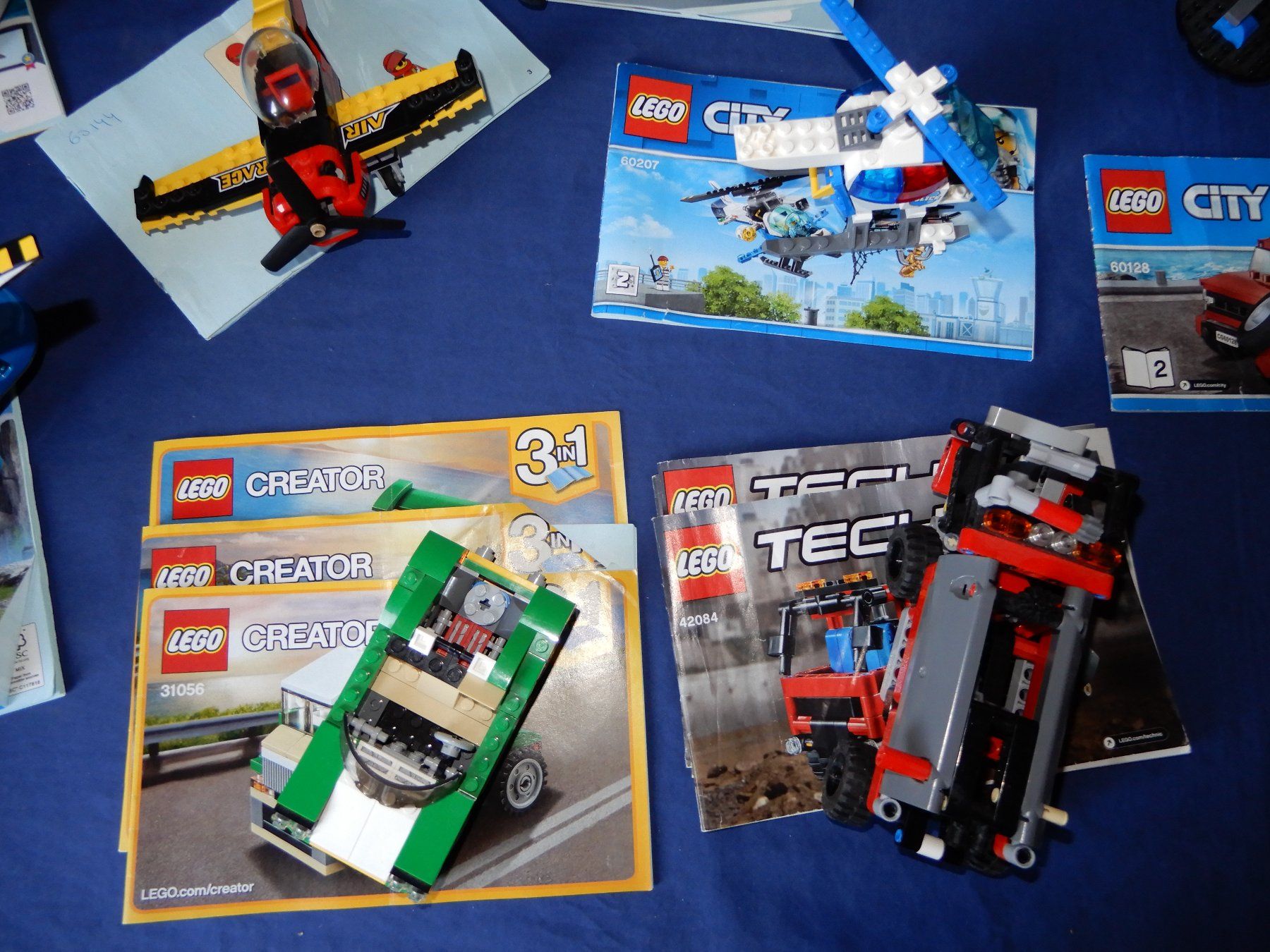 Lego Kit di costruzioni: LEGO Technic 13 Teile mit BA + 1,5 Kilo Teile dazu – Usato da Senèdes venduto da tintinette43 2