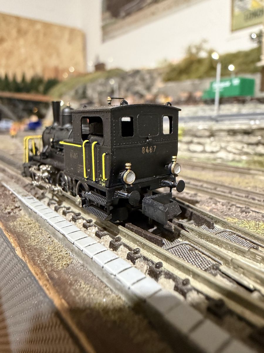 Lemaco Modelleisenbahnen: Lemaco SBB E 3/3  8487 – Gebraucht aus Pfäffikon ZH von HR89 2
