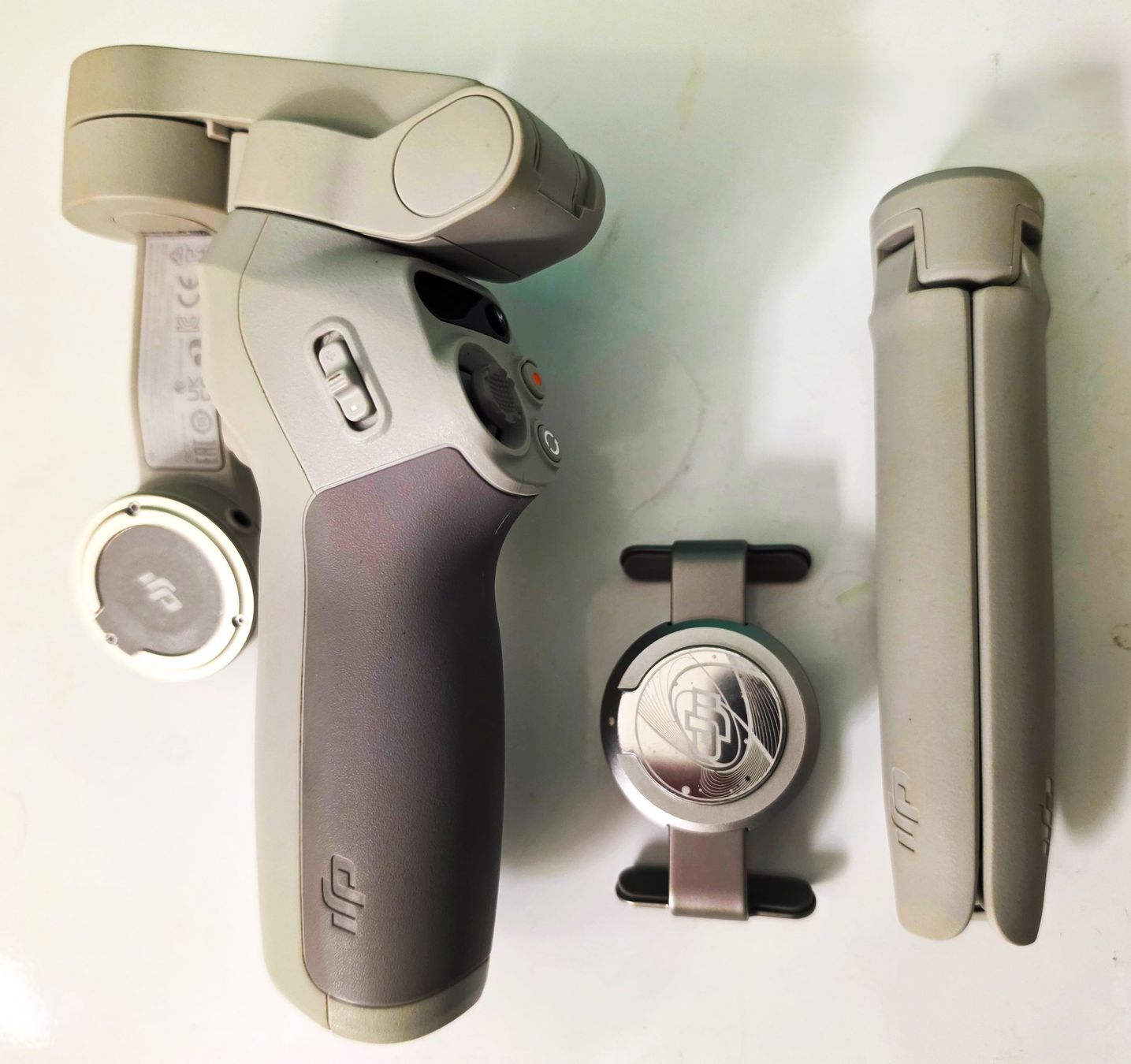 DJI Treppiedi & Teste: Gimbal DJI Osmo Mobile – Usato da Abtwil SG venduto da Petersb 1