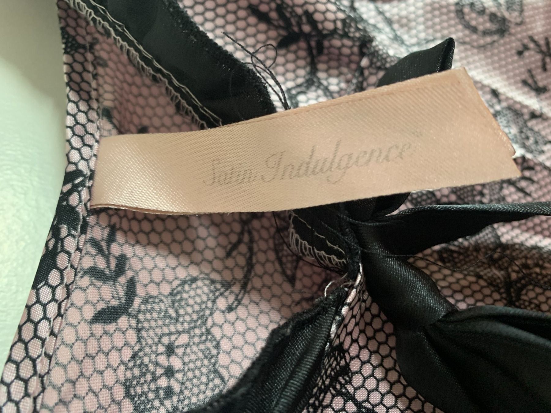 Sonstige Unterwäsche: Sexy Negligé SATIN INDULGENCE Grösse: 36 – Gebraucht aus Zürich von chi82 2