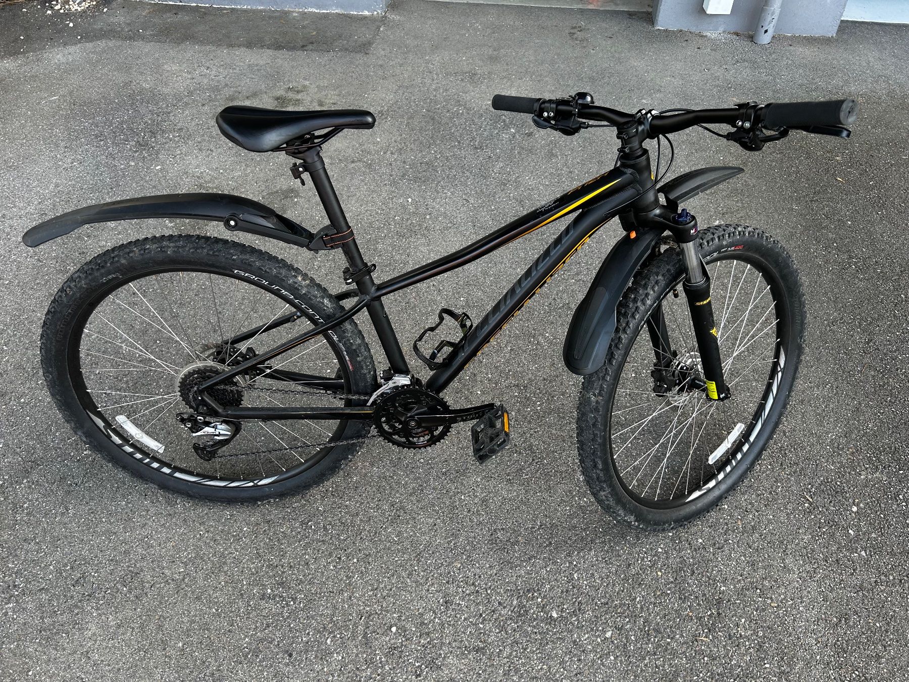 Specialized Velos: Mountainbike Specialized Grösse S – Gebraucht aus Lauwil von