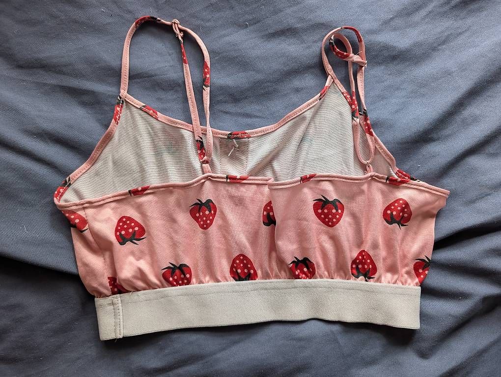 Tops: Crop top  – D'occasion à Alle par pau_qb8x