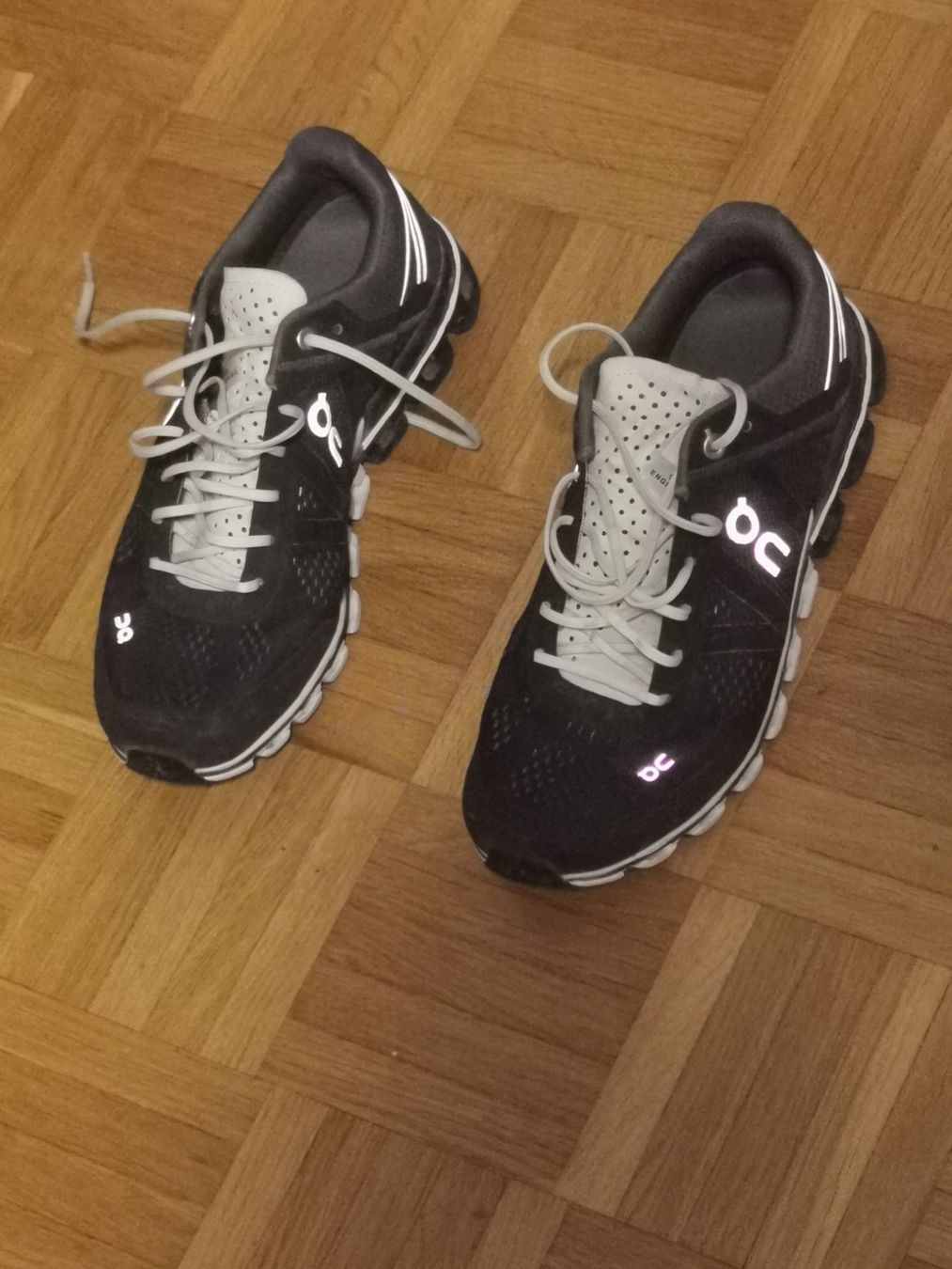 On Scarpe da uomo: On Schuhe 37.5 – Usato da Bern venduto da ged_ffx9